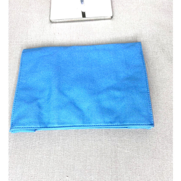 Gucci beauty light‎ blue travel pouch - Picture 2 of 9